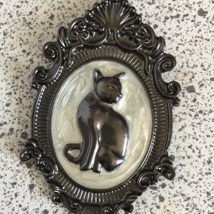 Pier 1 cat black cameo